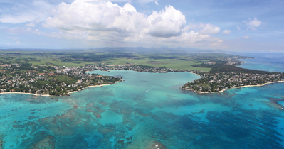 vue-aerienne-de-grand-baie-ile-maurice